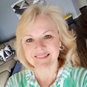 Meet your Posher, Kathy